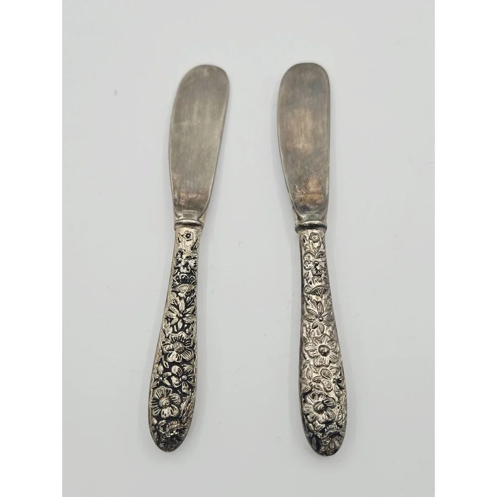 Godinger Silver Plated Floral Repousse Butter Spreaders Set of 2 Vintage Style
